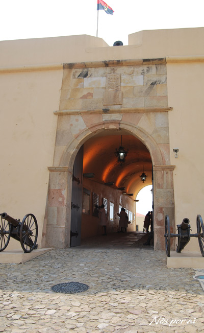 Entrada do Forte de São Miguel