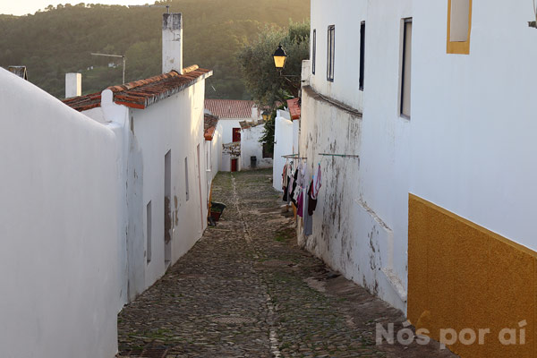 Rua em Mértola